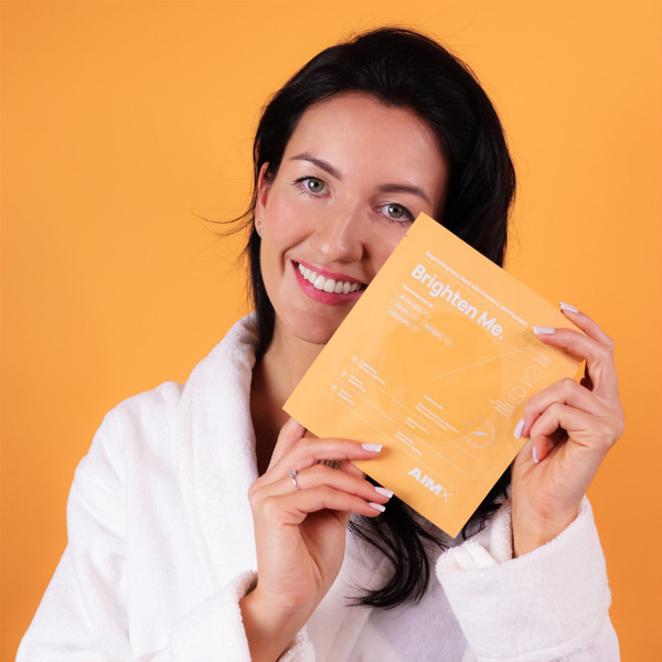 AIMX BRIGHTEN ME, Ātras iedarbības izgaismojoša sejas maska ​​ar C vitamīnu attēls